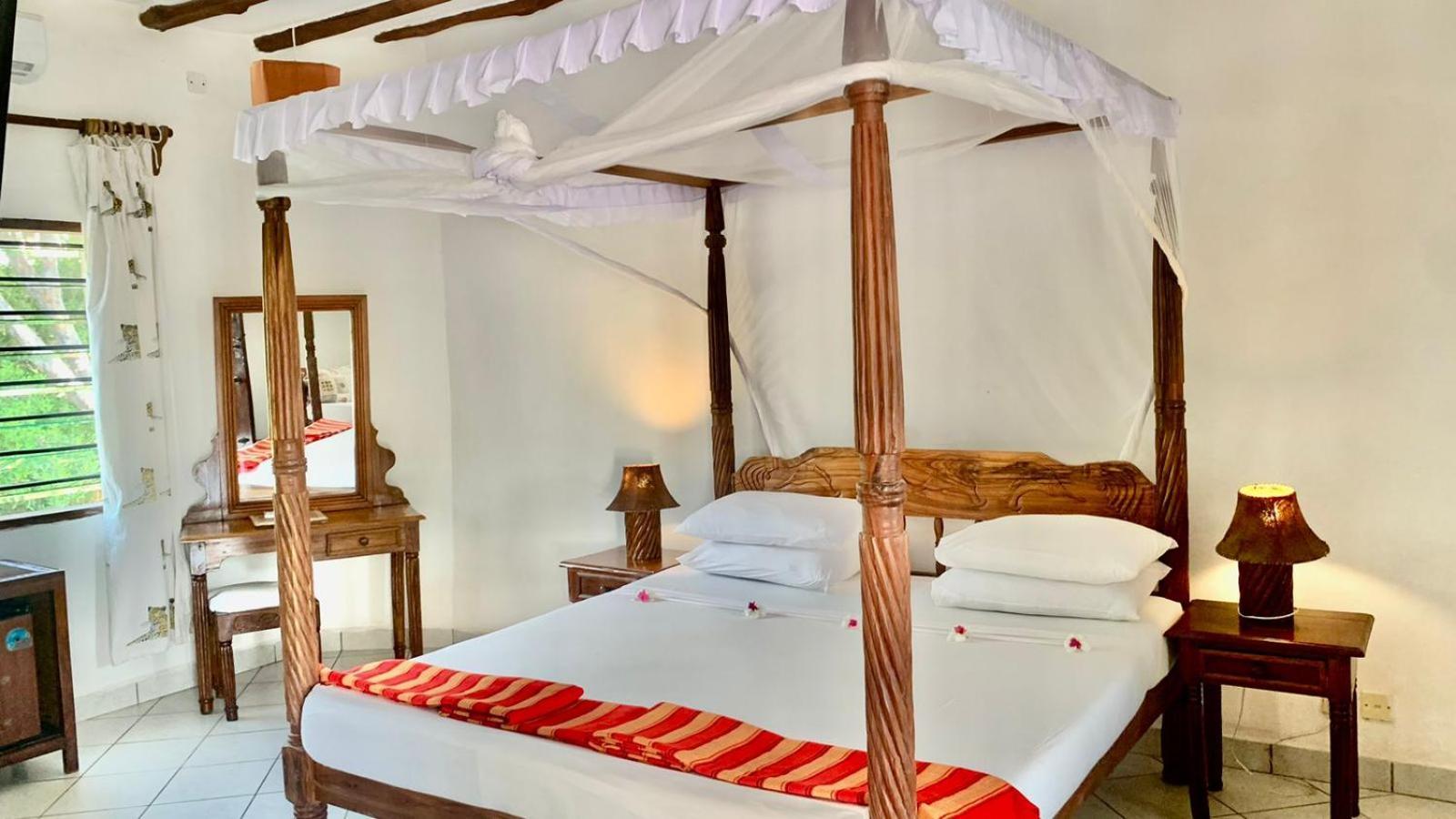 Lily Palm Resort Watamu Exterior photo